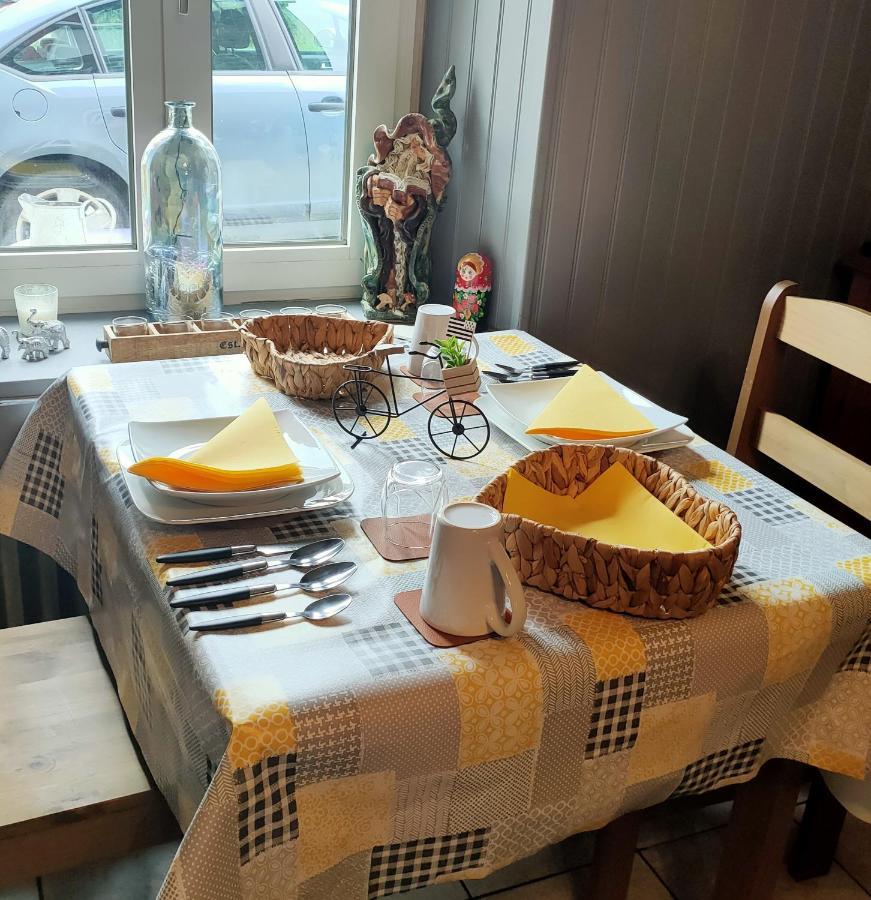 Gouarec Bed & Breakfast Lanrivain Eksteriør billede